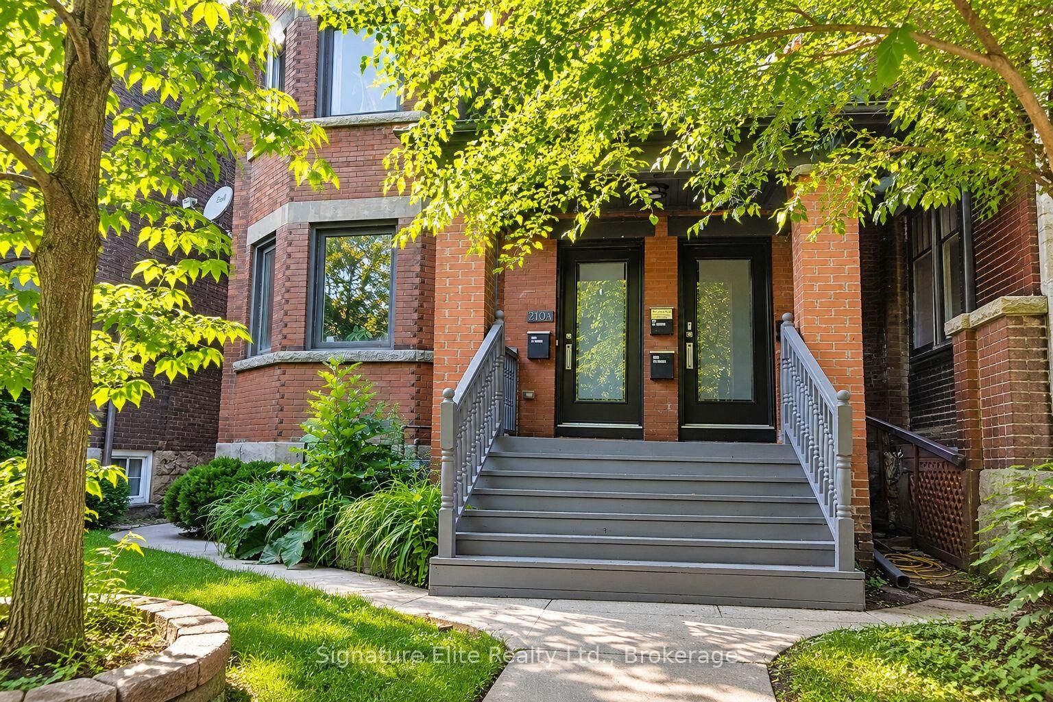 Property Photo: 210 Pearson Avenue 2nd Flr ON M6R 1G7