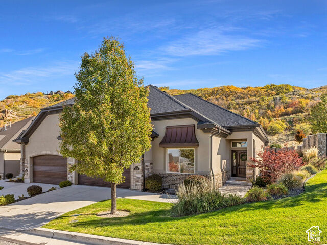 Property Photo: 1136 E Sunset Dunes Way UT 84020