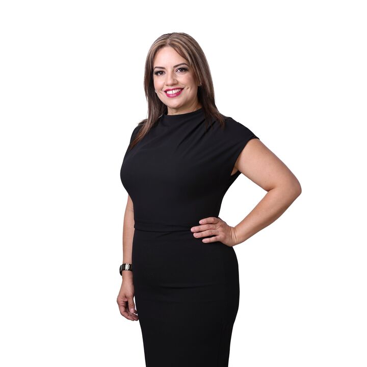 Adrianna Ceballos,  in Bloomington, Synergia Realty