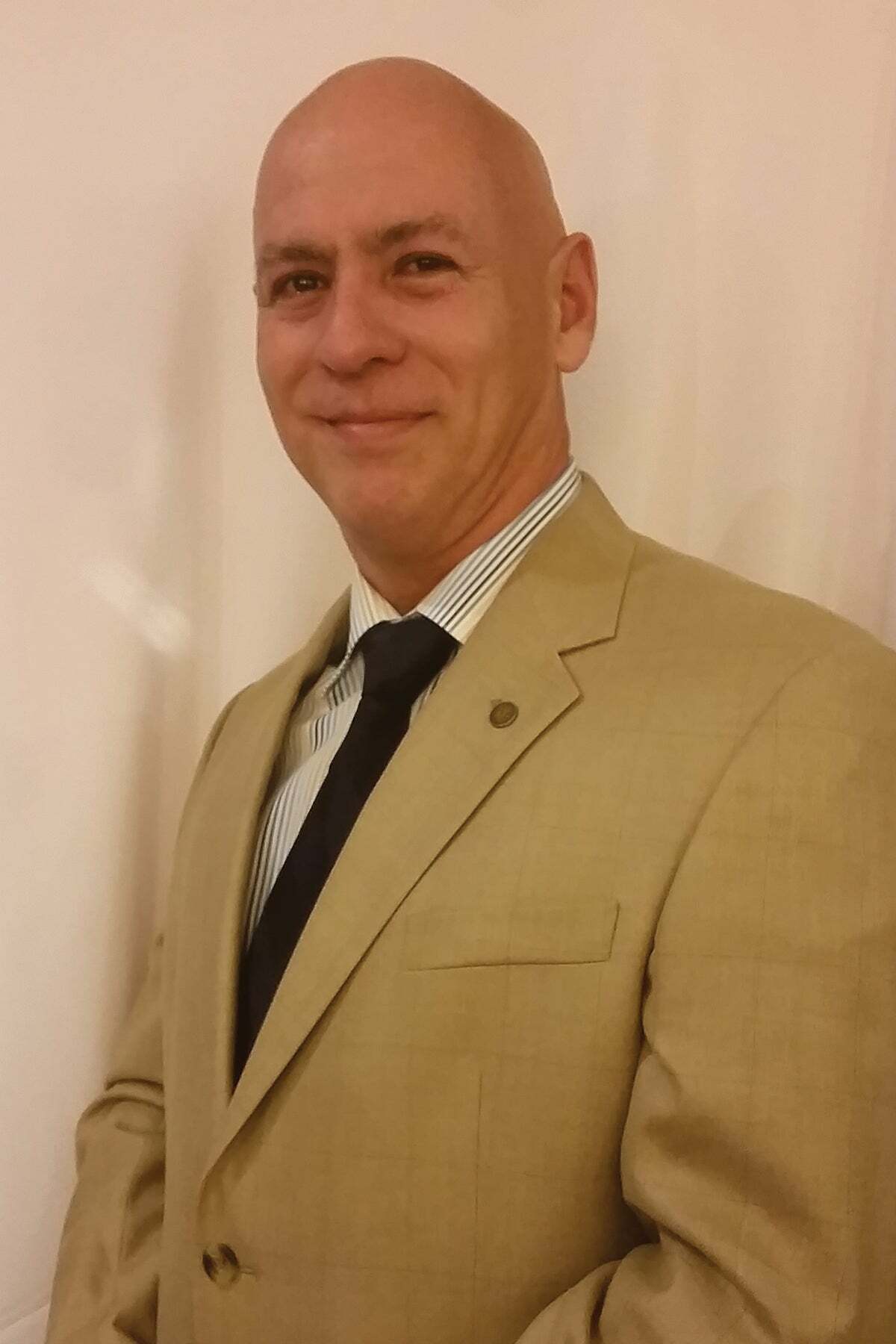 Jose Tejeda, Real Estate Salesperson in Miami, World Connection