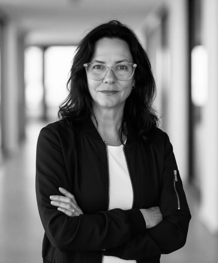 Danielle  Lamp,  in Seattle, Windermere