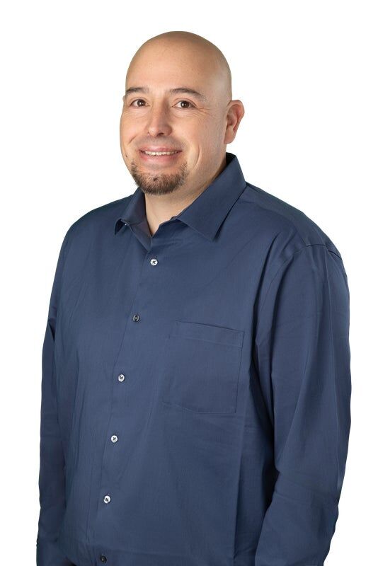 Eric Gonzalez, Real Estate Salesperson in Murrieta, Associated Brokers Realty