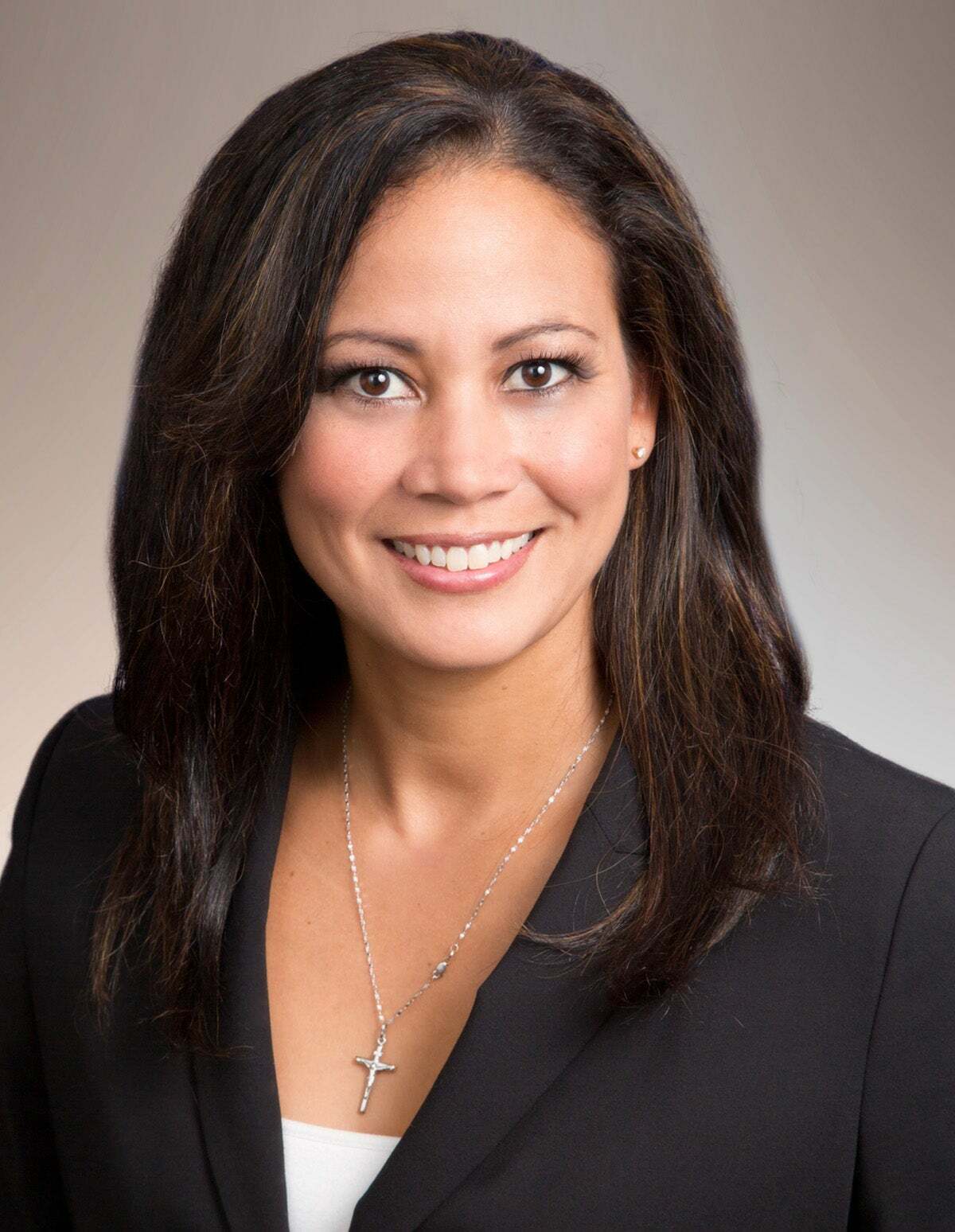 Nani Cockett (RA), Real Estate Salesperson in Honolulu, Advantage Realty