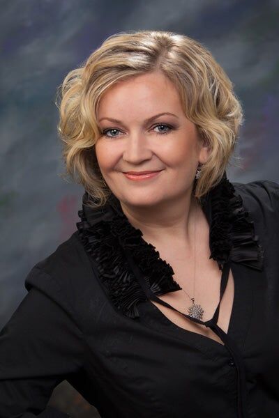 Kinga Salamon,  in Hauppauge, Realty Connect