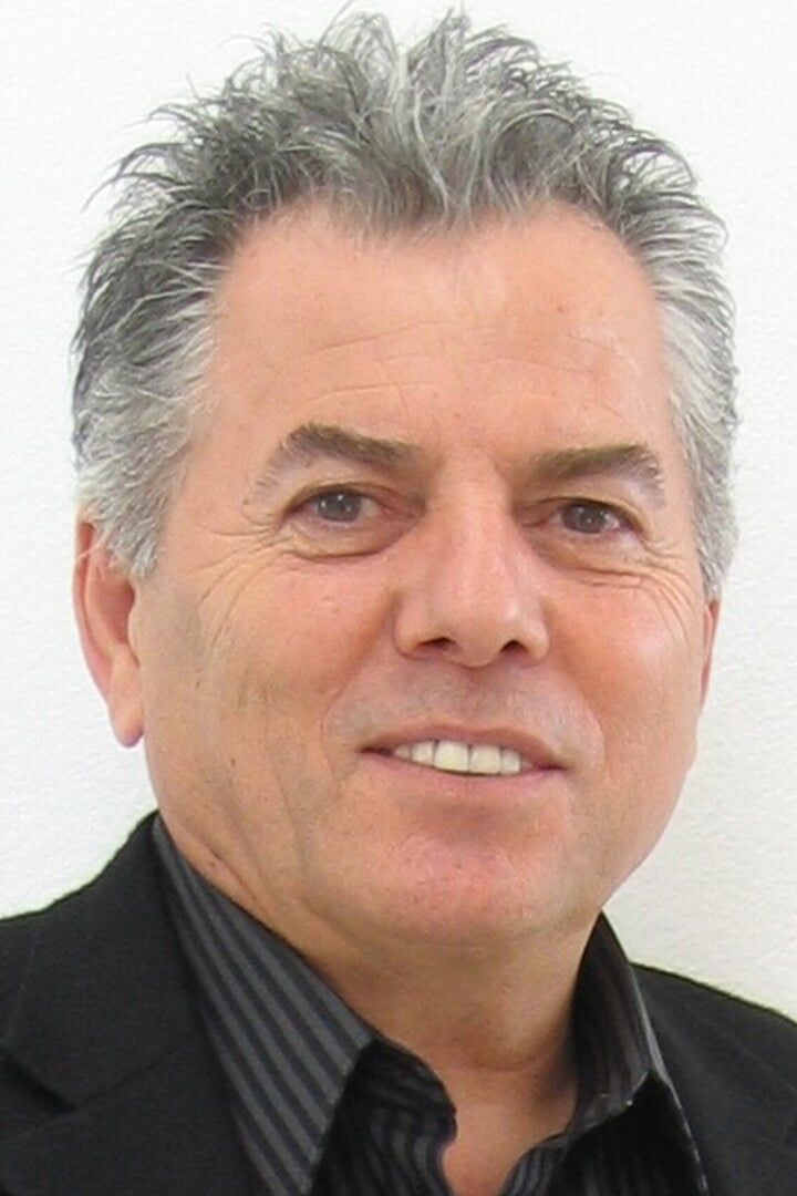 Raffil Sahakian, Real Estate Salesperson in Glendale, Hallmark Realty