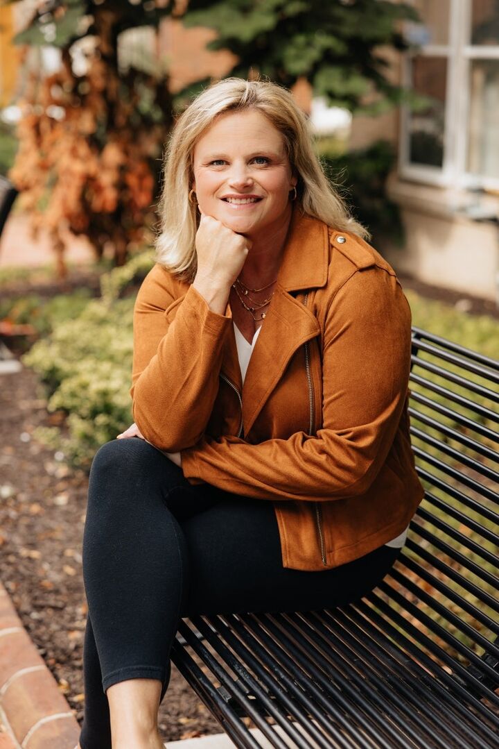 Stephanie Meyers, Real Estate Salesperson in Bel Air, Advance Realty