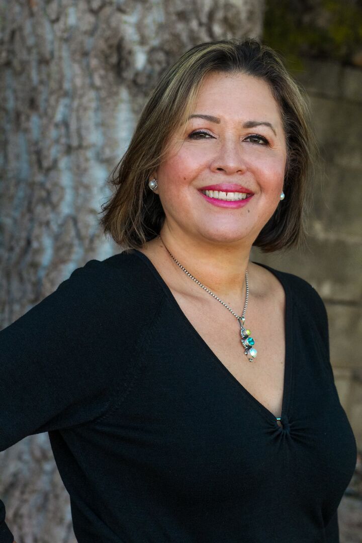 Ines Frye, Associate Real Estate Broker in Charlotte, Paracle