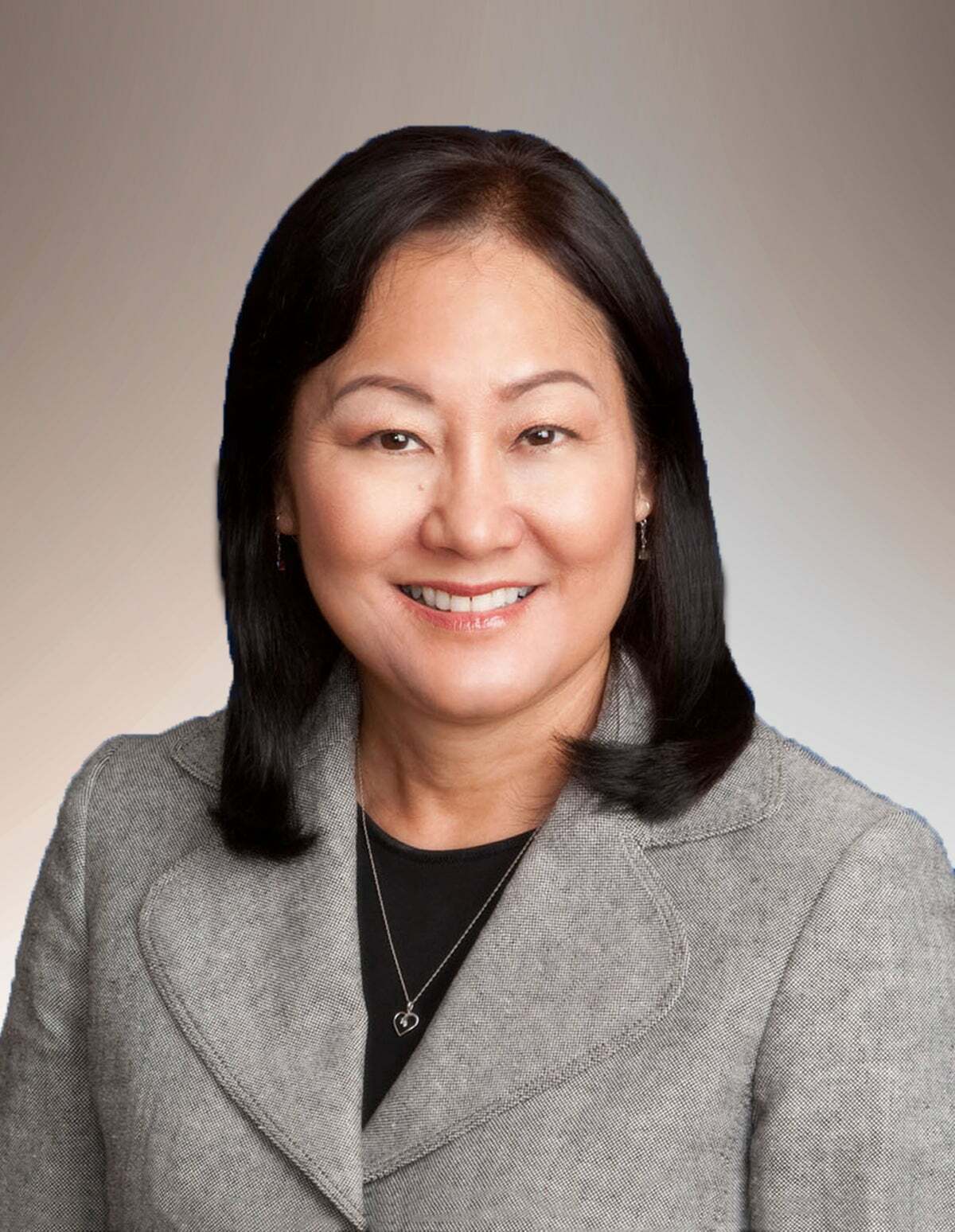 Roxane Shintaku, REALTOR® in Kapolei, Advantage Realty