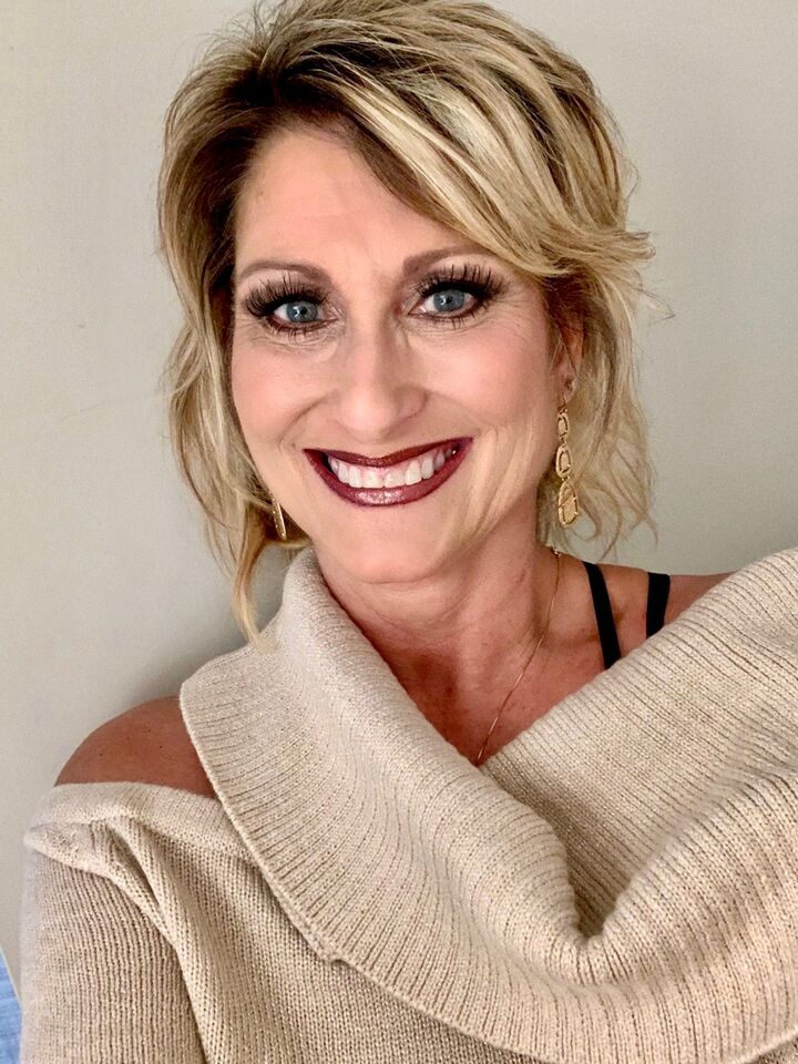 Connie Hooks, Real Estate Salesperson in Huntsville, ERA King Real Estate Company, Inc.