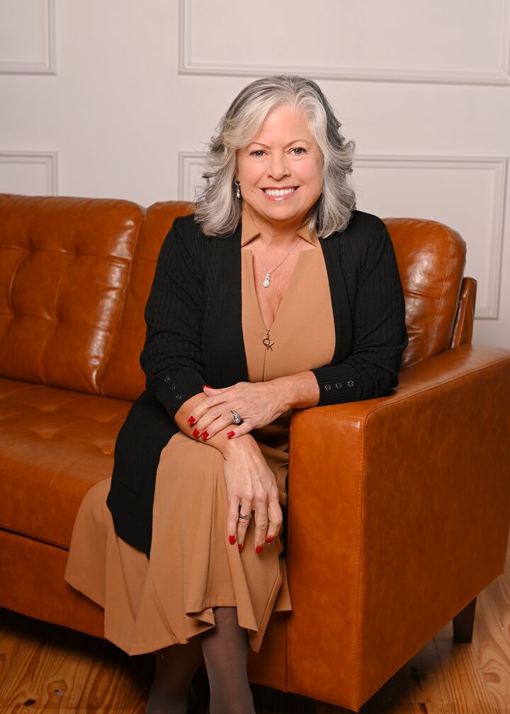 Carol Rivera, Real Estate Broker in New Bern, Coastal Advantage