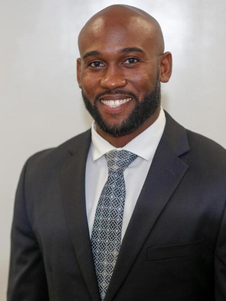 Winfred J Porter Jr, Real Estate Salesperson in Lake Worth, Premium Realty