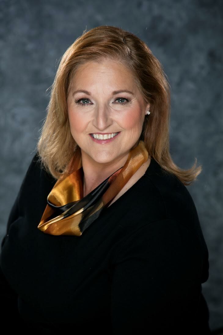 Lisa Pekala, Real Estate Salesperson in Rocky Hill, Clemens Group