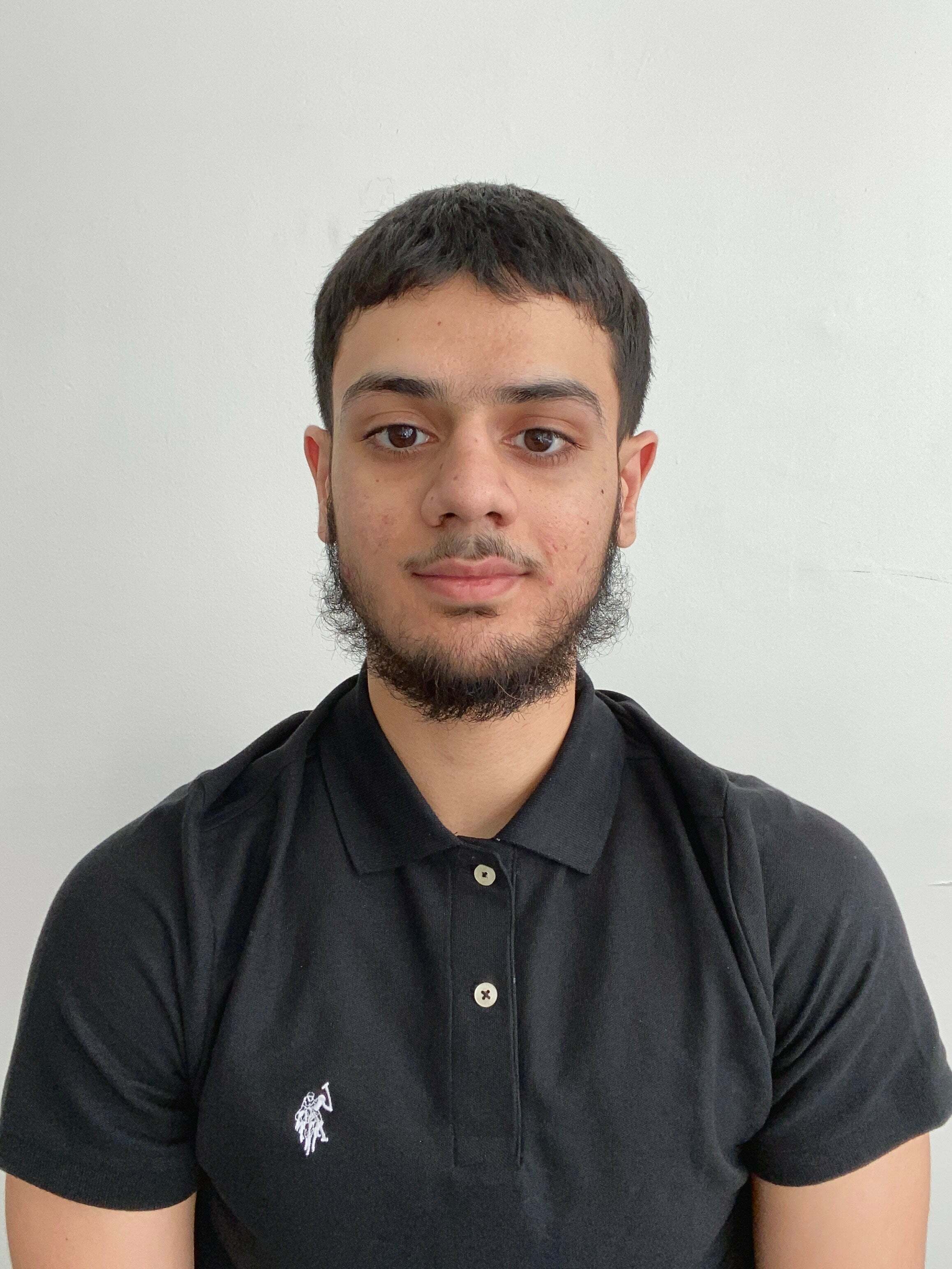 Ali Raza,  in Lincolnwood, Circle