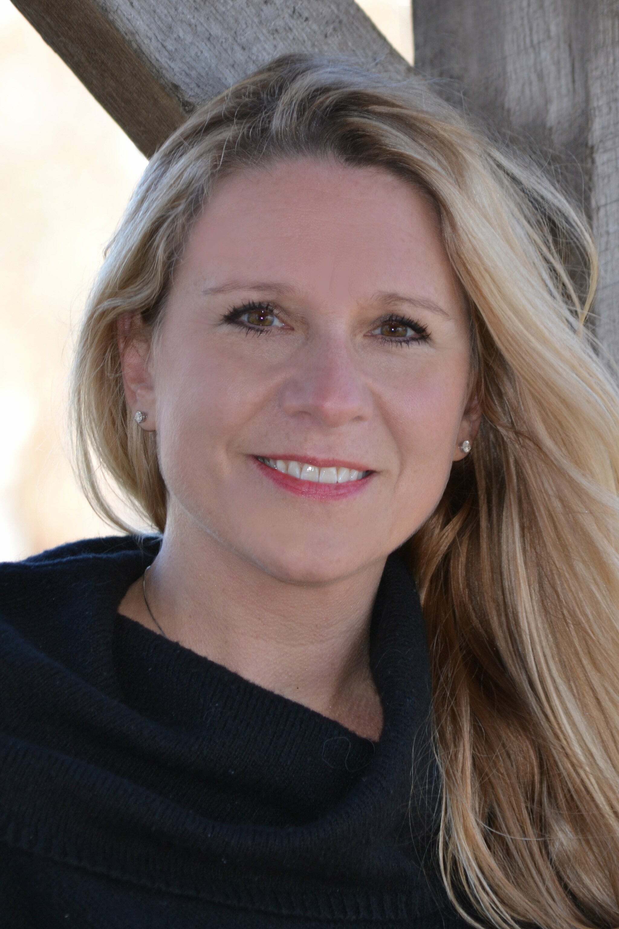 Laura Kinsella, Sales Associate in Barrington, Mott & Chace Sotheby's International Realty