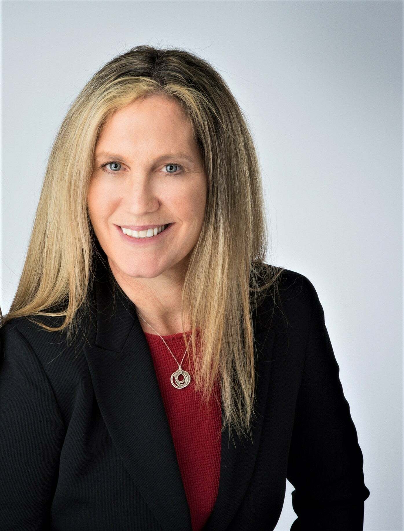 Dana Friedfeld, Real Estate Salesperson in Newtown, Hearthside