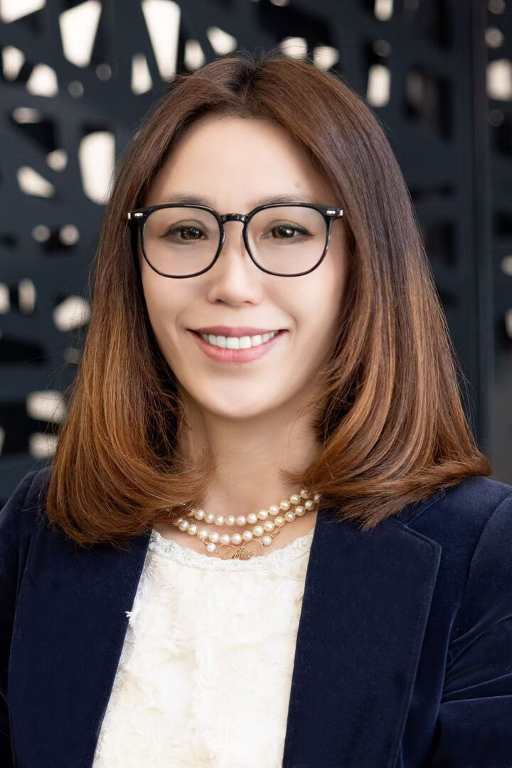 Ping Zimmerman,  in Davis, Windermere