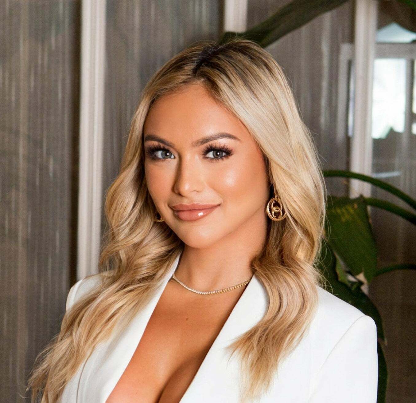 Ashton Scott,  in Tampa, Beggins Enterprises