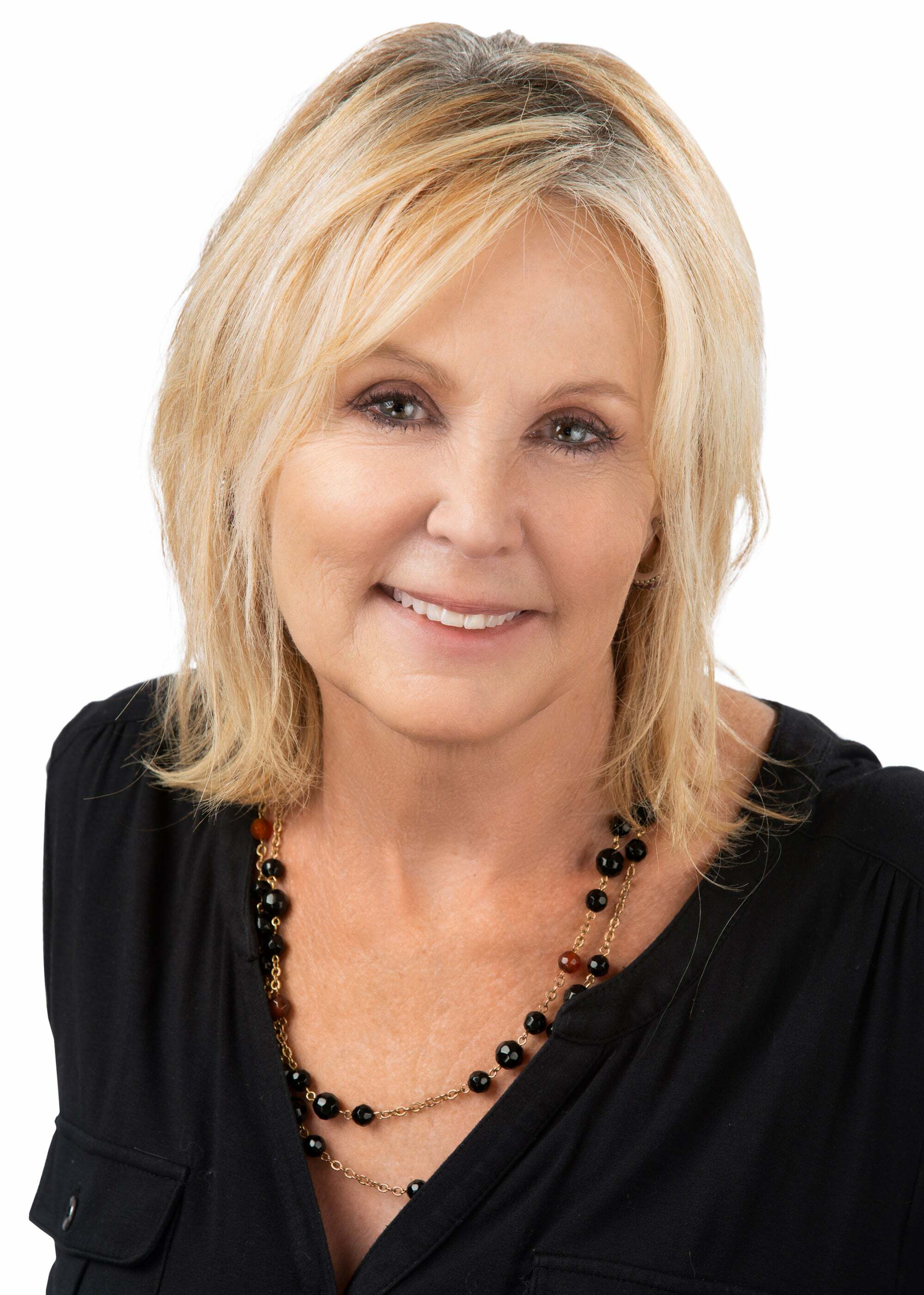 Judy Lewicki, Real Estate Salesperson in Simi Valley, Real Estate Alliance