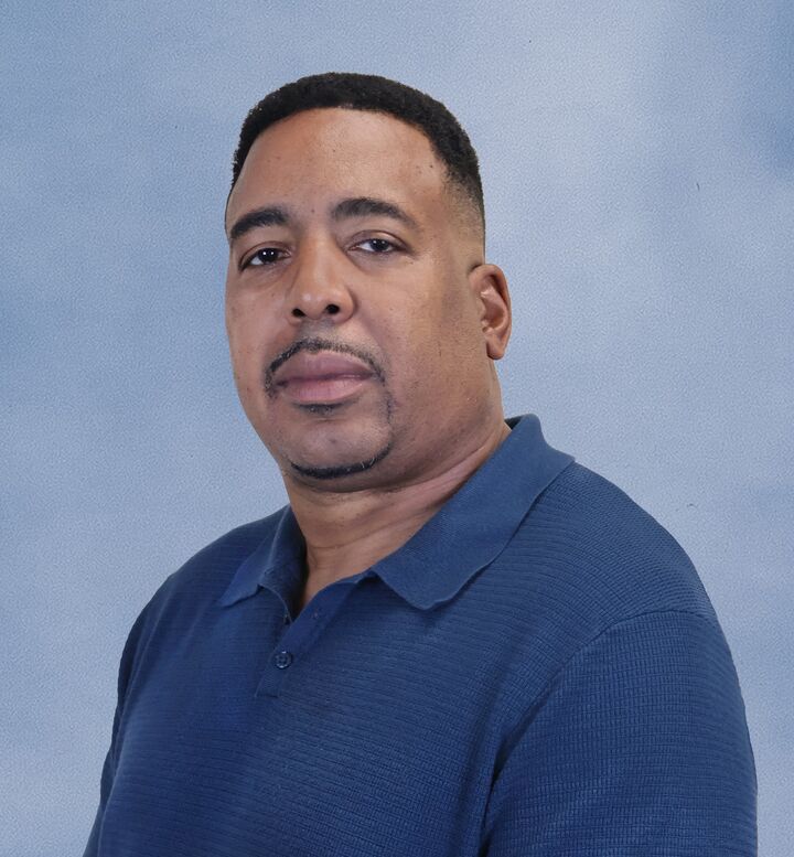 John Exum,  in Hauppauge, Realty Connect