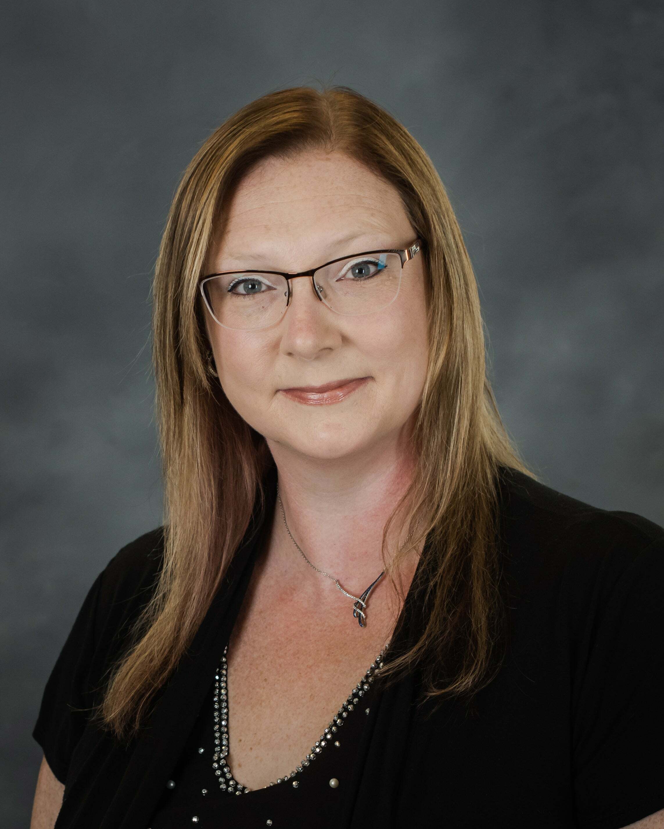 Suzanne Diller,  in Lapeer, Professionals