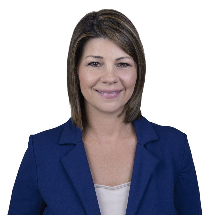 Kim King, Real Estate Salesperson in Saint Augustine, Vanguard Realty