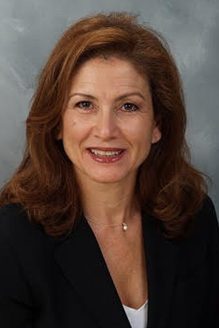 Janet Stepanian, Real Estate Salesperson in La Canada Flintridge, Hallmark Realty