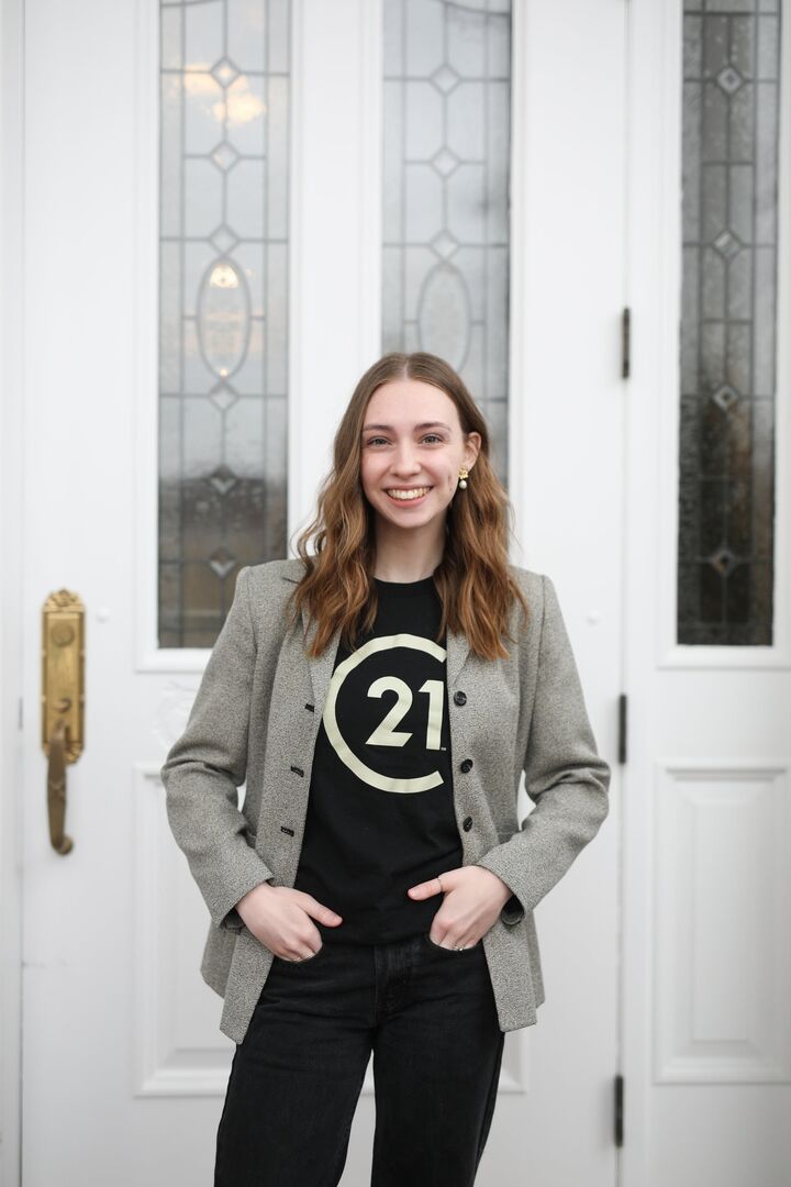 Chloe Stedman, Real Estate Salesperson in Newark, Frank Frye Real Estate