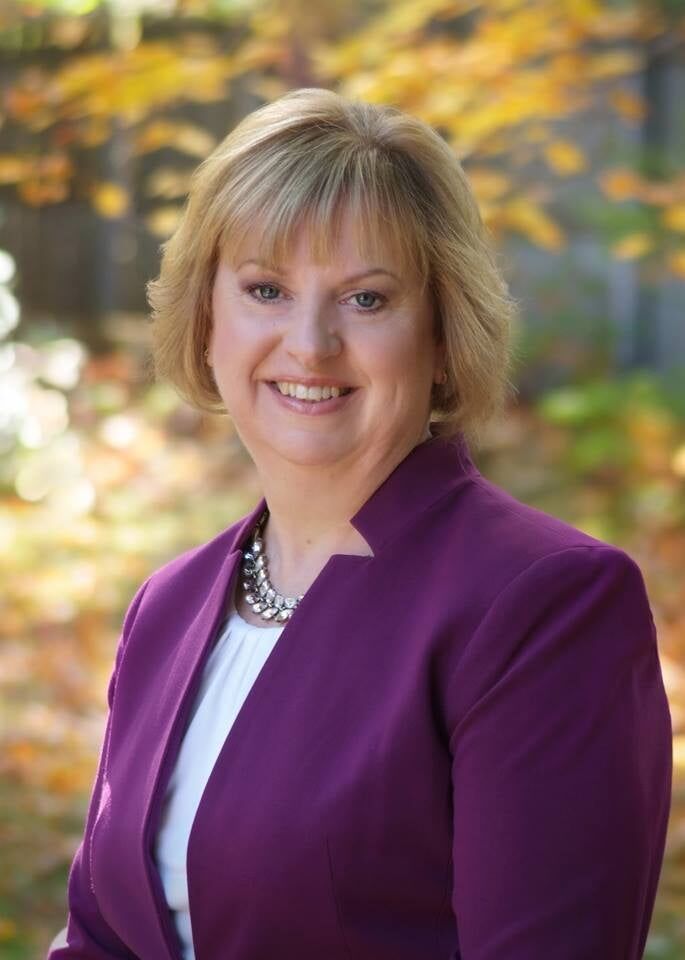 Barbie Henderson, Real Estate Salesperson in Dover, PEGGY CARTER TEAM