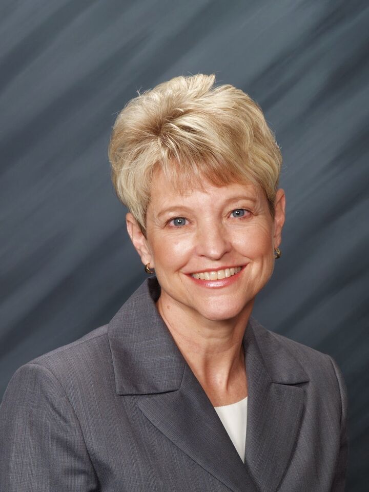 Barbara Svenson, Real Estate Salesperson in California, O'BRIEN REALTY ERA POWERED