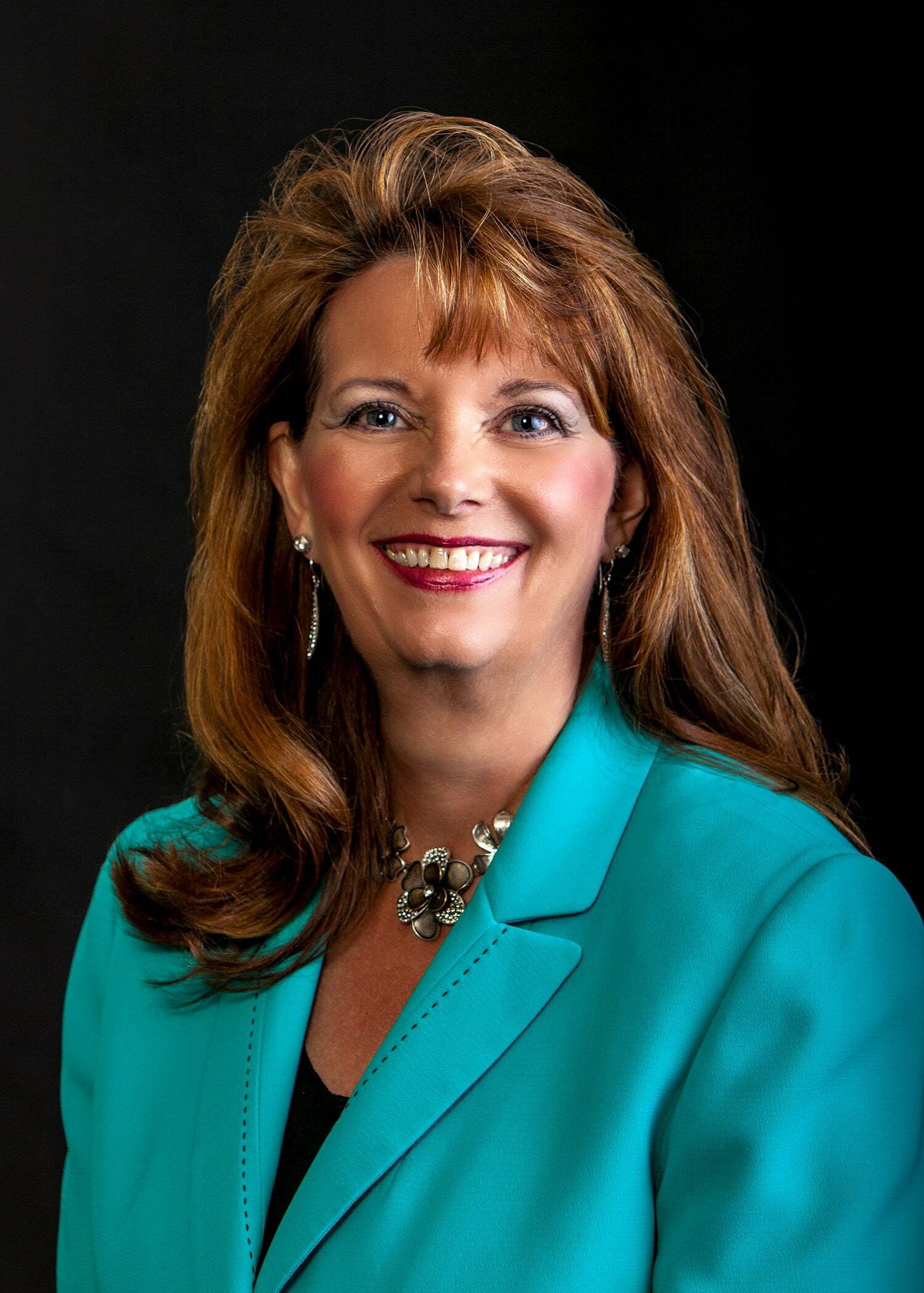 Cynthia Lewis, Real Estate Salesperson in Cheyenne, The Property Exchange
