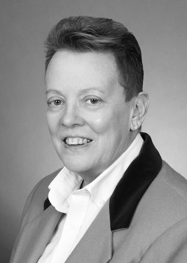 Linda Hendricks, Real Estate Salesperson in Butler/Kinnelon, Preferred Realty, Inc.