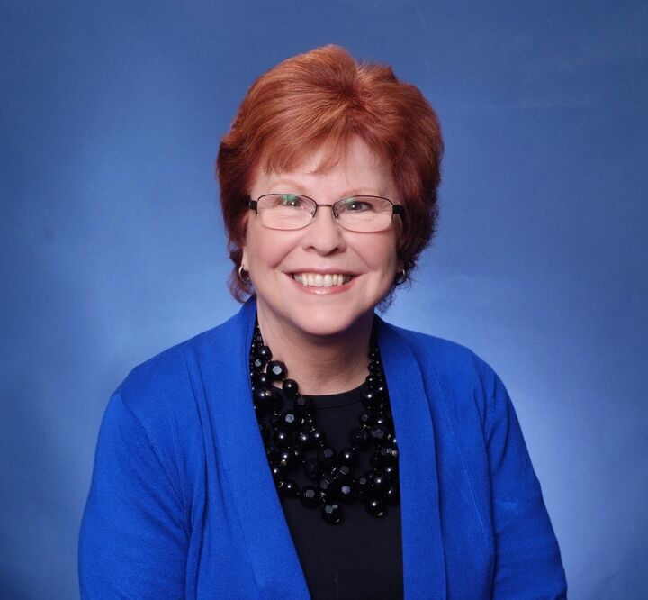 SARA SEELEY, Real Estate Salesperson in Valencia, Quality Properties
