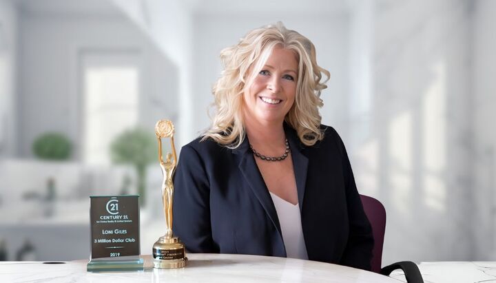 Loni Giles, Real Estate Salesperson in San Diego, Masters