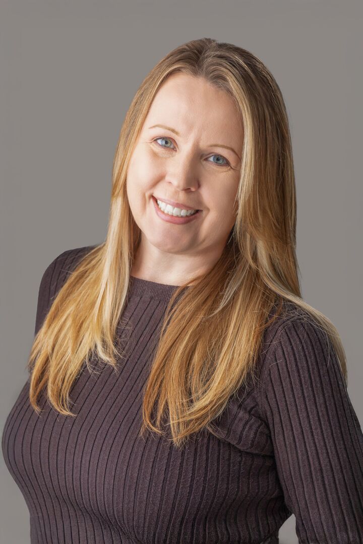 Crystal DeRuiter, Real Estate Salesperson in Kaysville, Momentum