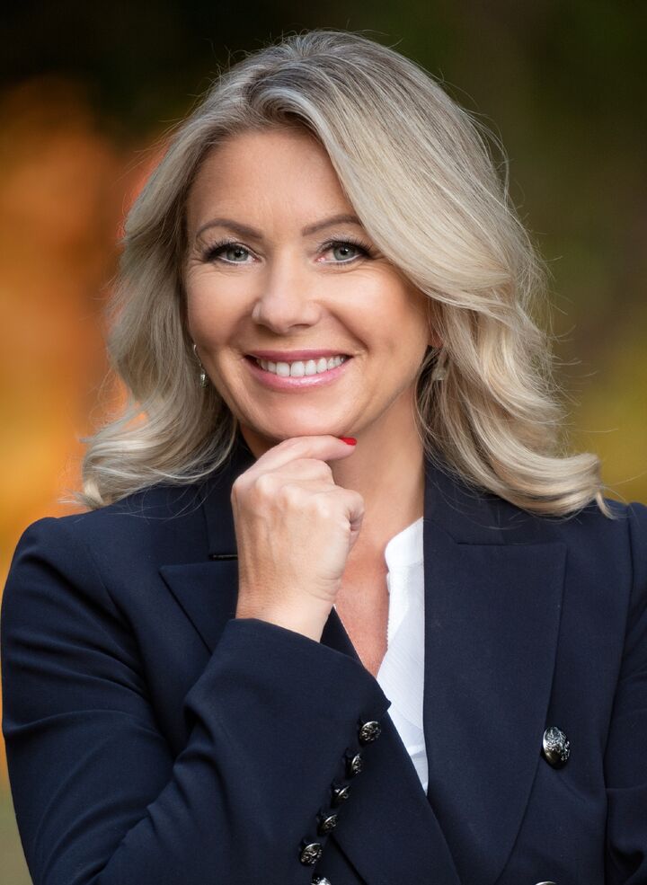 Katarzyna Iwinski,  in Rutherford, Coccia Realty