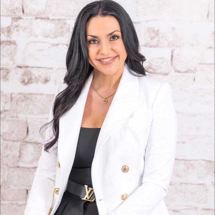 Jacqueline McAndrew, Real Estate Salesperson in Brick, Solid Gold Realty