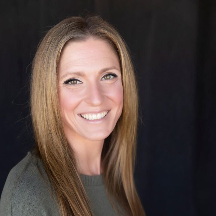 Julie Bott, Real Estate Salesperson in Fremont, The Good Life Group