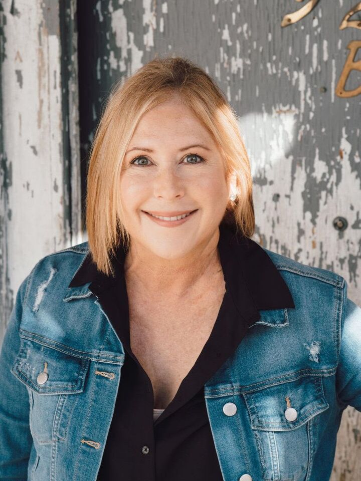 Rondie Martin, Real Estate Salesperson in Bellevue, RSVP Brokers ERA