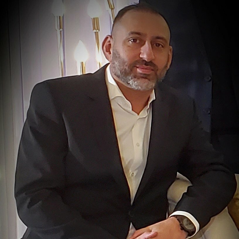 Ali Abdalla, Sales Representative in Calgary, CENTURY 21 Canada