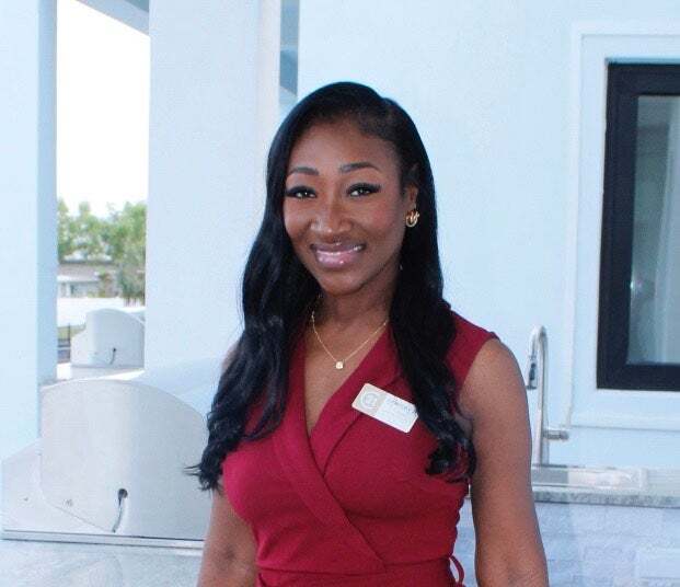 Latreisha Thompson,  in Brandon, Circle