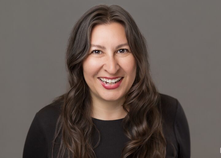 Marie Davis, Broker | Certified Negotiation Expert | ABR | SRES in Seattle, Windermere