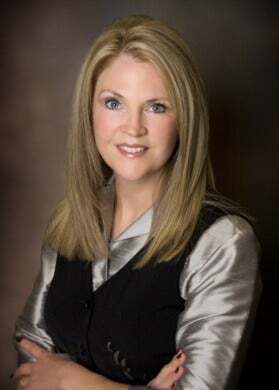Lana Bassetto, Associate Real Estate Broker in Naperville, Circle
