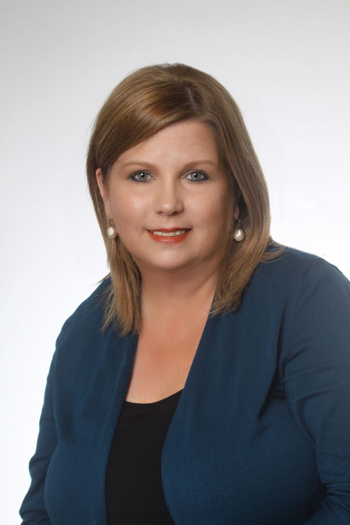 Lynda Ploetz, Real Estate Salesperson in Seguin, North East