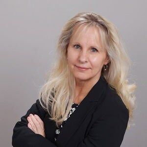 Sharon Crowther, Real Estate Salesperson in Stamford, Shore & Country Properties