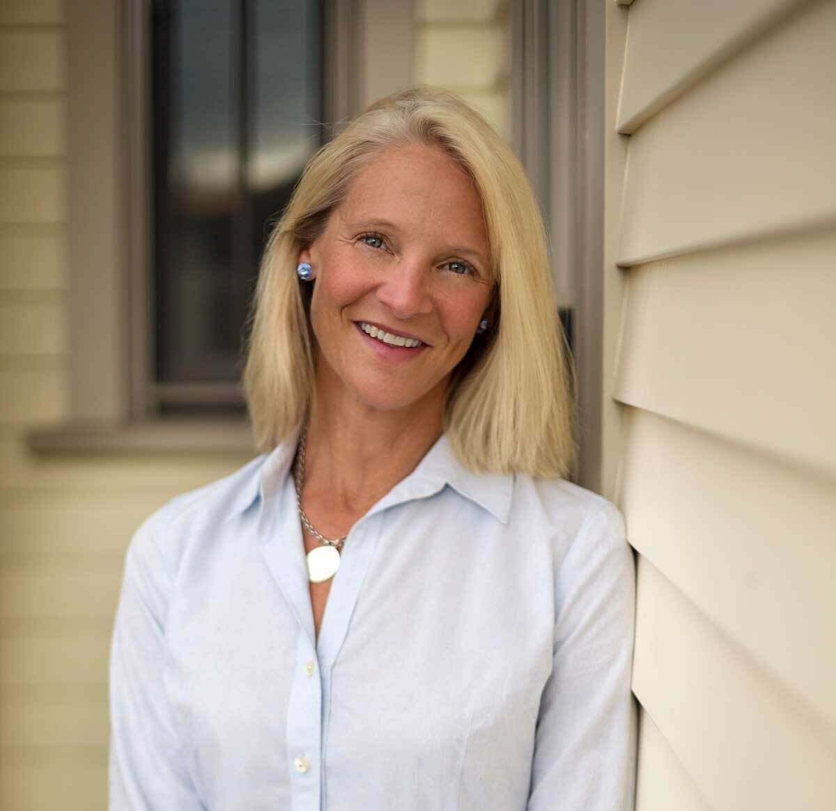 Janet Kermes, Real Estate Salesperson in Narragansett, Mott & Chace