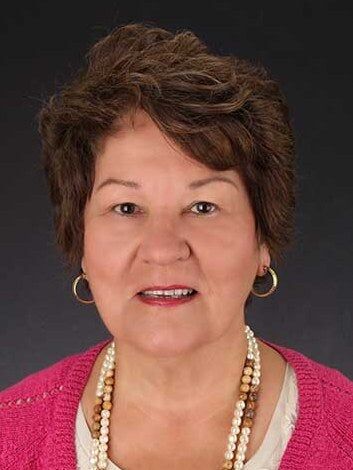 Elaine Knuth, Real Estate Salesperson in Livonia, Professionals