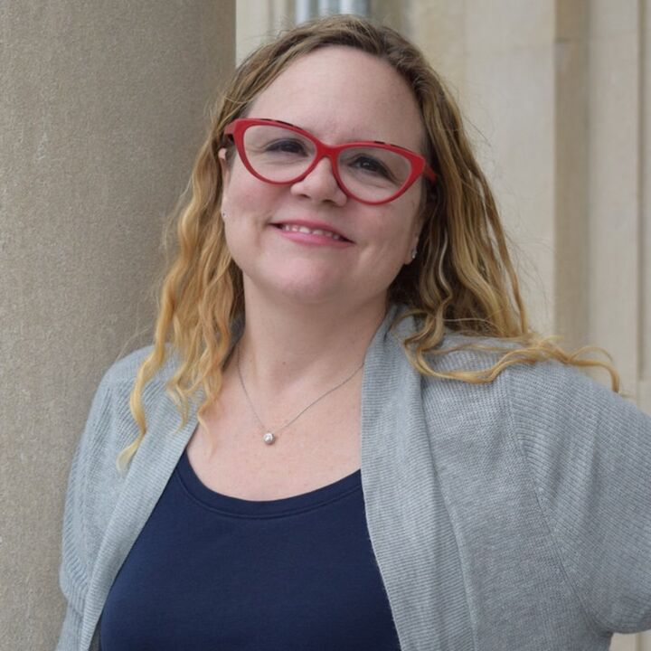 Jill Lundgren, Real Estate Salesperson in Niantic, Shutters & Sails