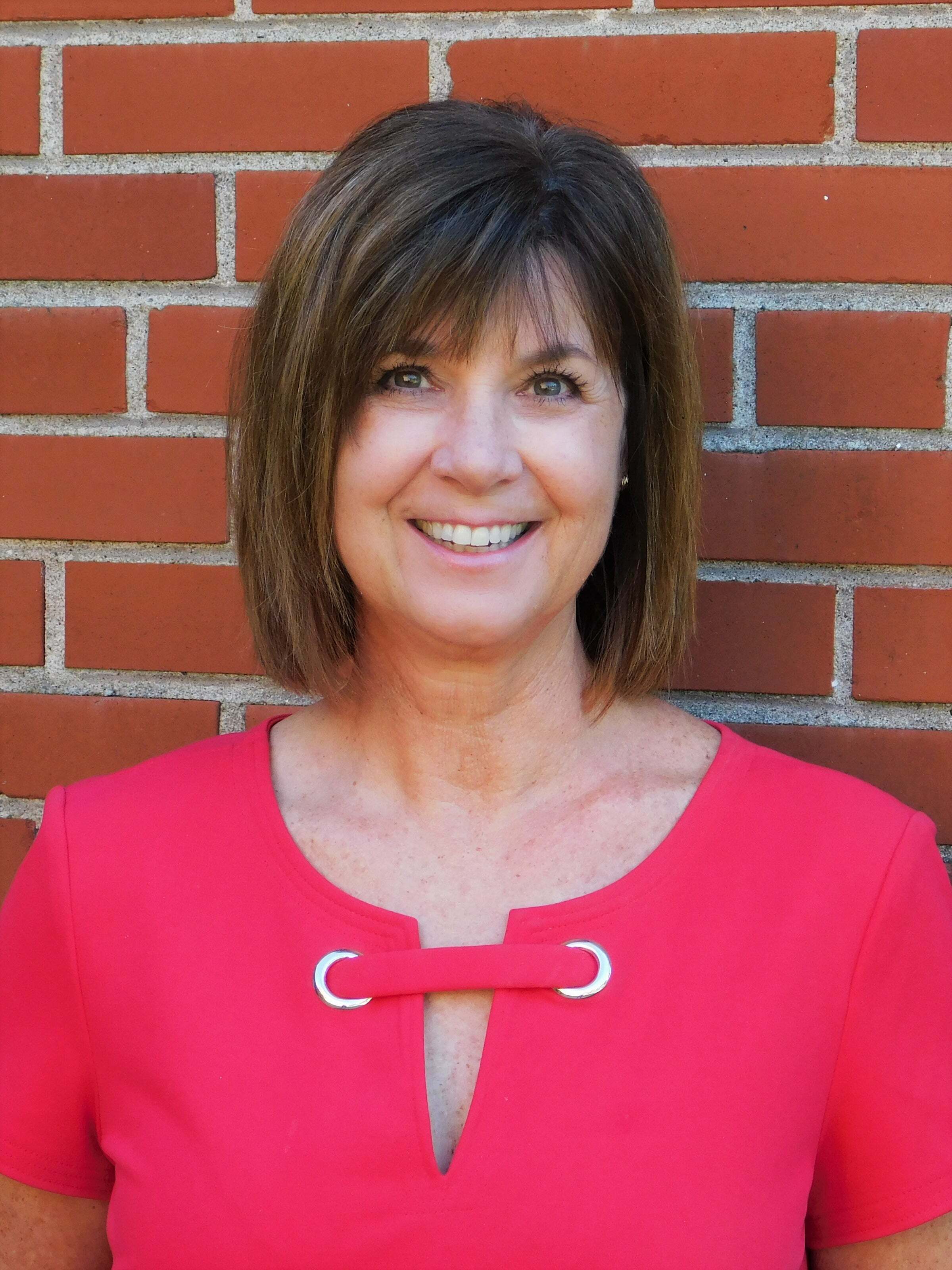 Leslie Ellison, Real Estate Salesperson in Saint Louis, Premier Group