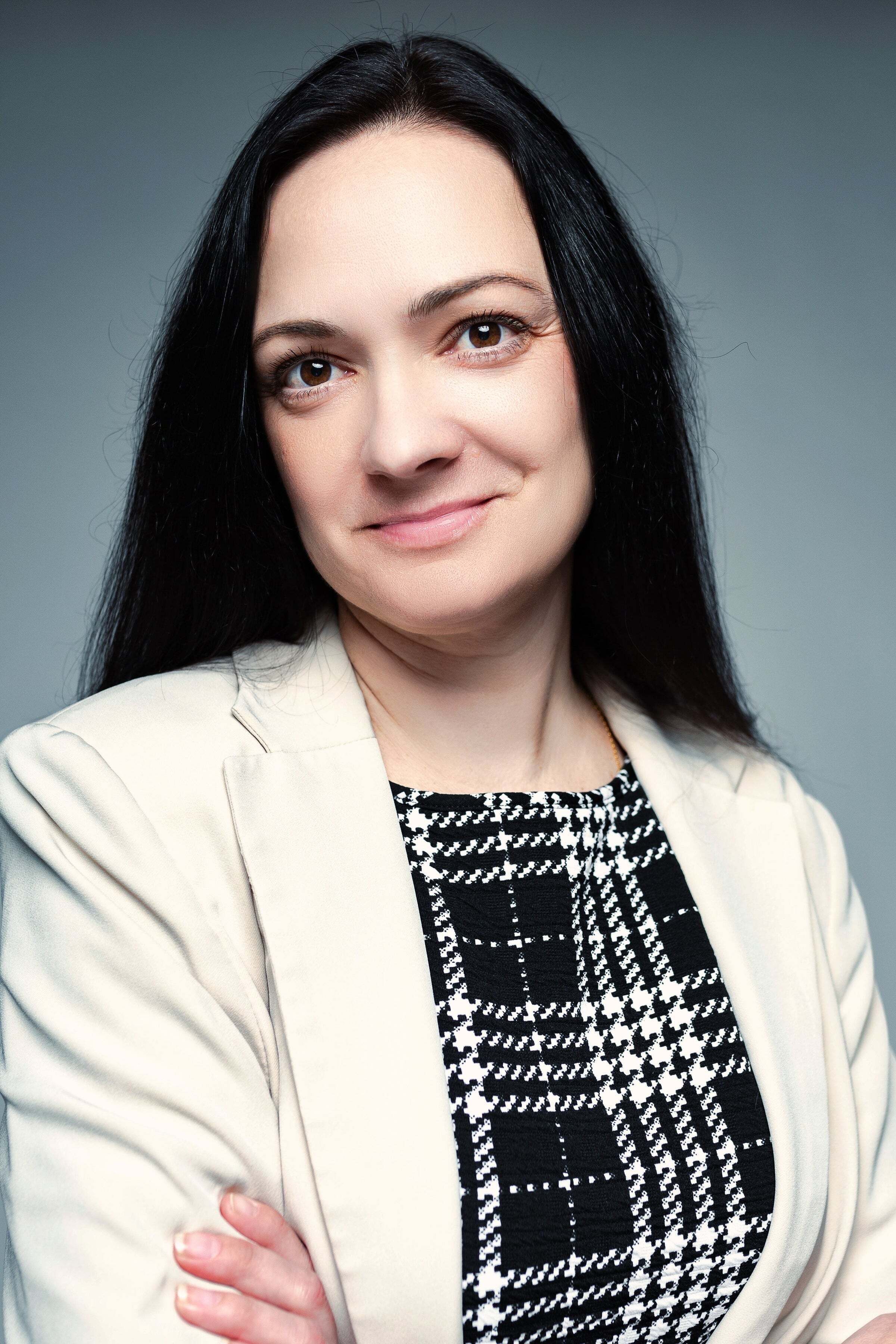 Elena Paulova, Sales Associate in Roseville, Northern California