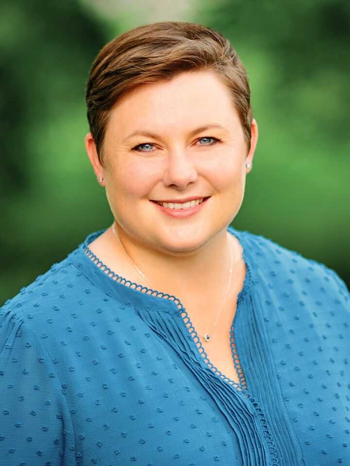 Stephanie Oliver, REALTOR® in McLean, McEnearney